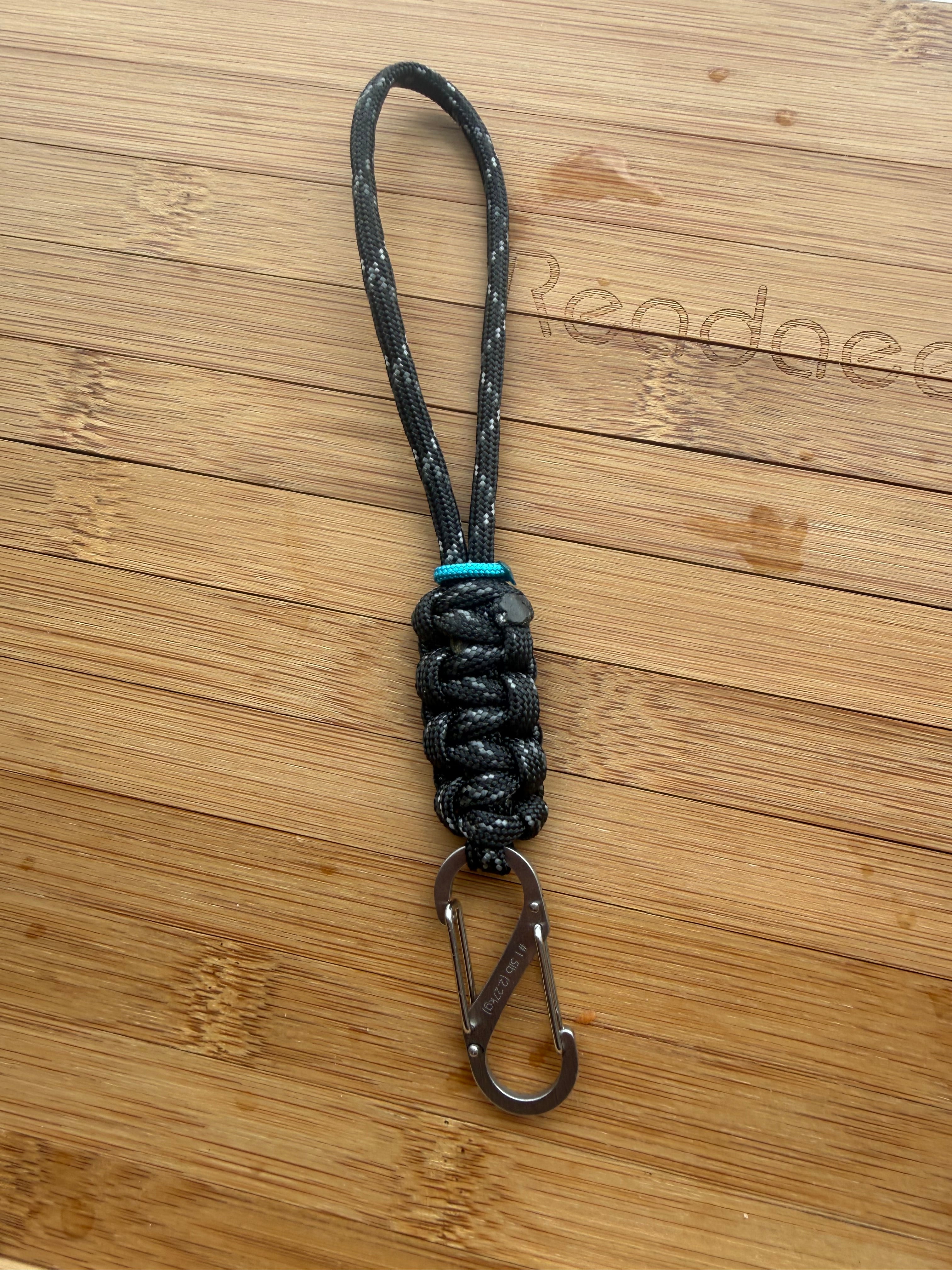 Thin Blue Line Key Fob| Stainless Steel Clip | Paracord Keychain