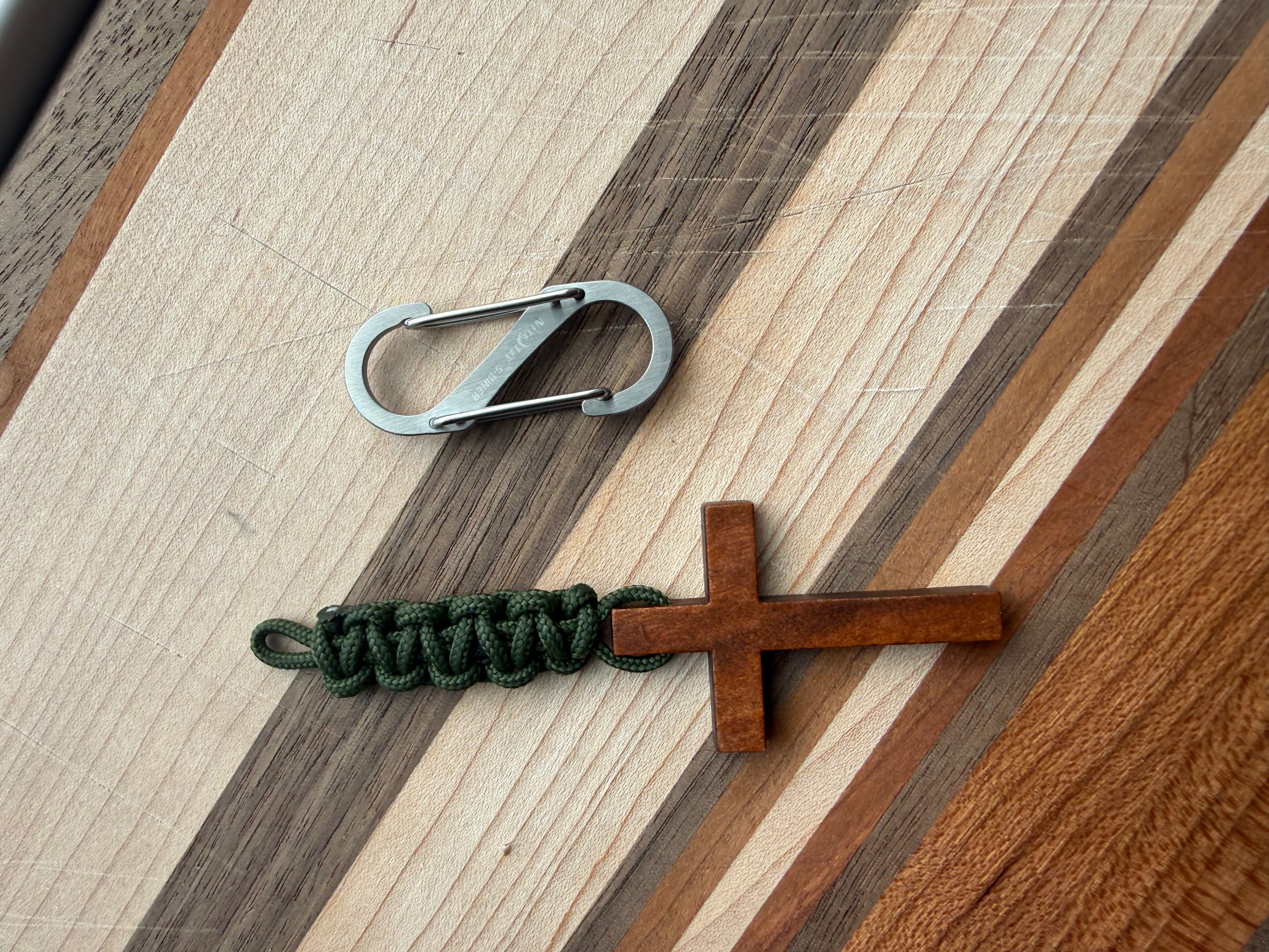 Men's Wooden Cross Short Paracord Keychain With Clip |Military, Outdoors, Faith Accessories, Stocking Stuffers