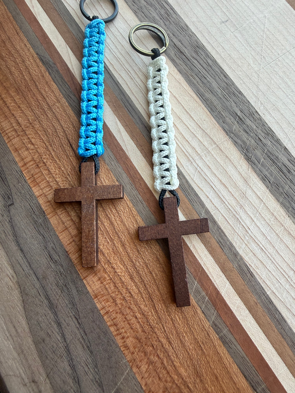 Wooden Cross Paracord Lanyard | Natural Finish| Faith, Military, Outdoors Accessories, Gift for Christian Men