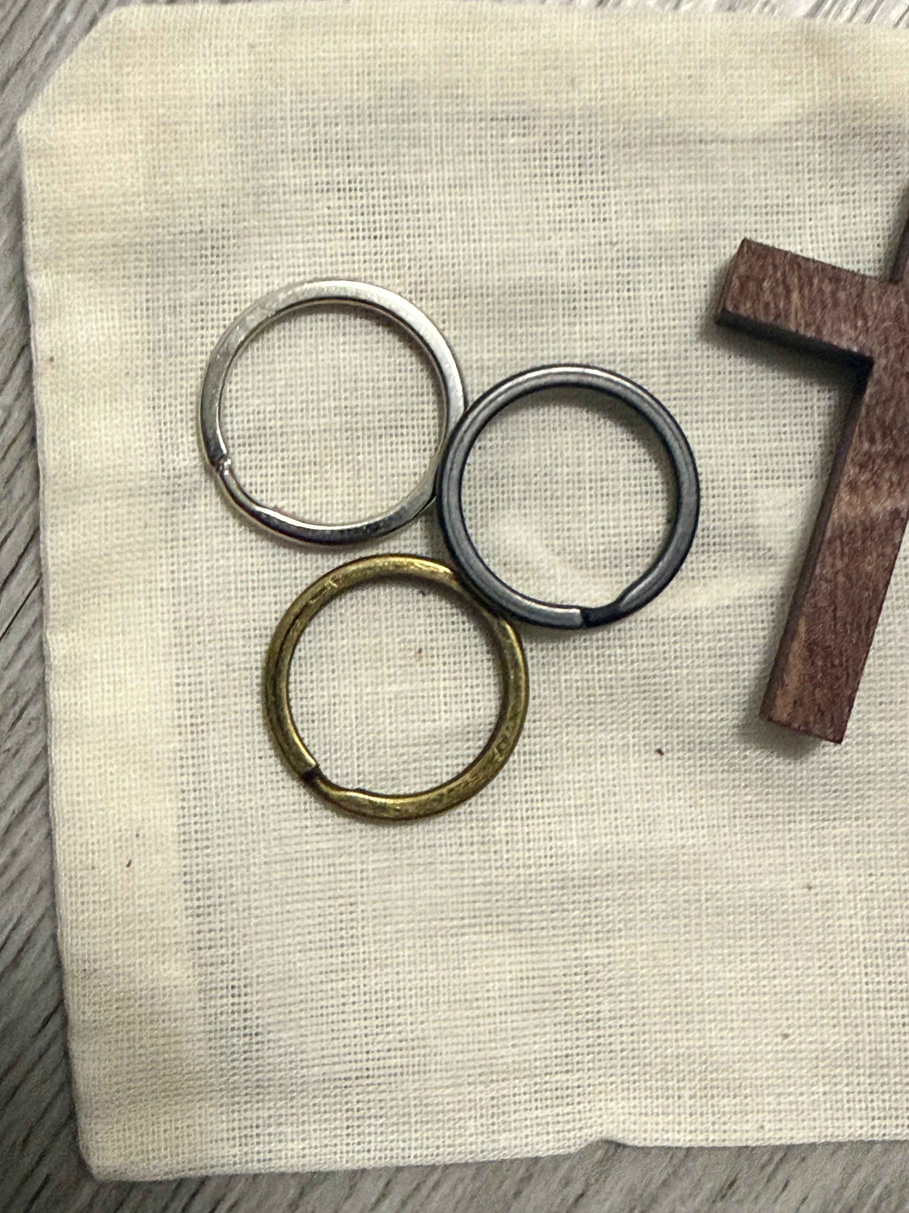 Keychain Pendant| Wooden Cross| 3 Ring Set| Silver, Bronze, Black| Cotton Bag| Gift| EDC|