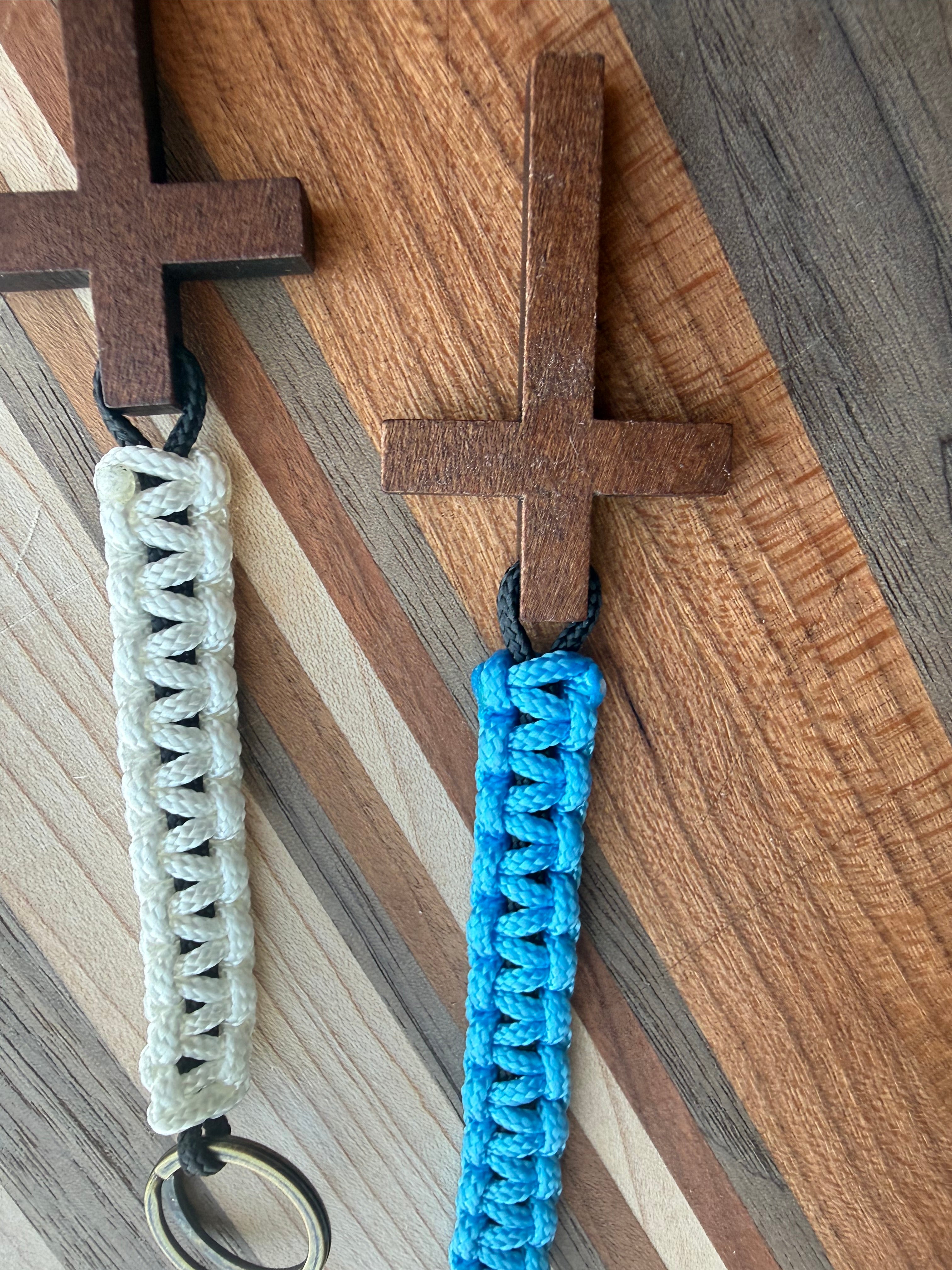 Wooden Cross Paracord Lanyard | Natural Finish| Faith, Military, Outdoors Accessories, Gift for Christian Men